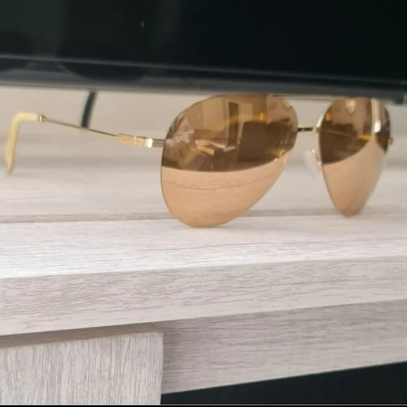 SOLD!! Victoria Beckham Aviator Sunglasses 18ct Gold 62mm S119 × 118ct - Picture 4 of 12